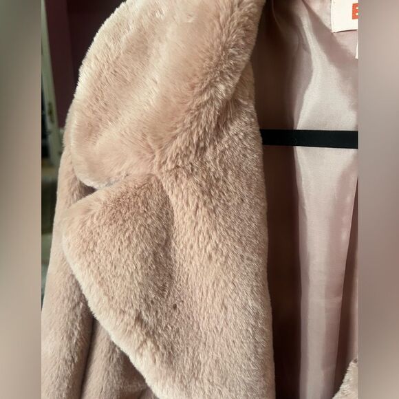 Pink Faux Fur Jacket - Picture 3 of 5